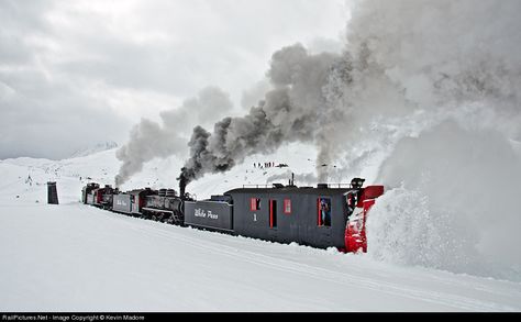 RailPictures.Net Photo: WPY 1 White Pass & Yukon Route Rotary Snow Plow at White Pass, British Columbia, Canada by Kevin Madore Planes Trains Automobiles, Steam Engine Trains, Railroad History, Snow Blowers, Road Train, Rail Road, Old Trains, Snow Blower, Train Pictures