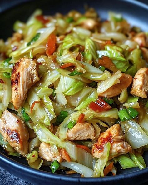 Cabbage Stir Fry Recipes, Chinese Cabbage Stir Fry, Stir Fried Cabbage Recipes, Fried Cabbage Recipes, Chicken Cabbage, Recipes Chinese, Cabbage Stir Fry, Chicken And Cabbage, Recipes Asian