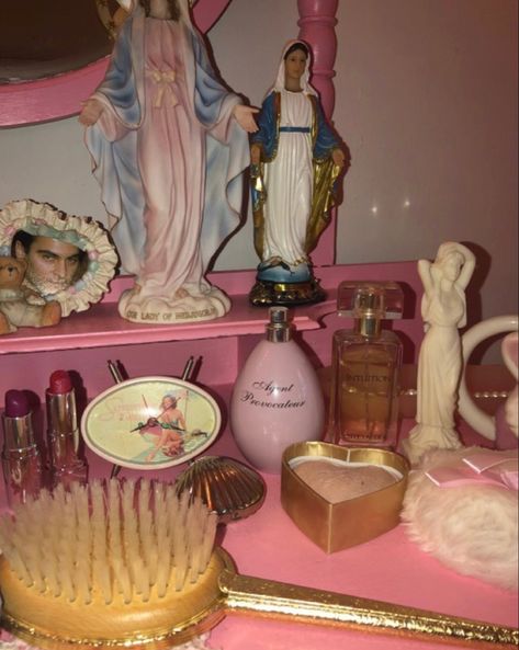 Deco Boheme, Sofia Coppola, Dreamy Room, Room Inspiration Bedroom, Room Aesthetic, Just Girly Things, My New Room, Aesthetic Room, The Mirror