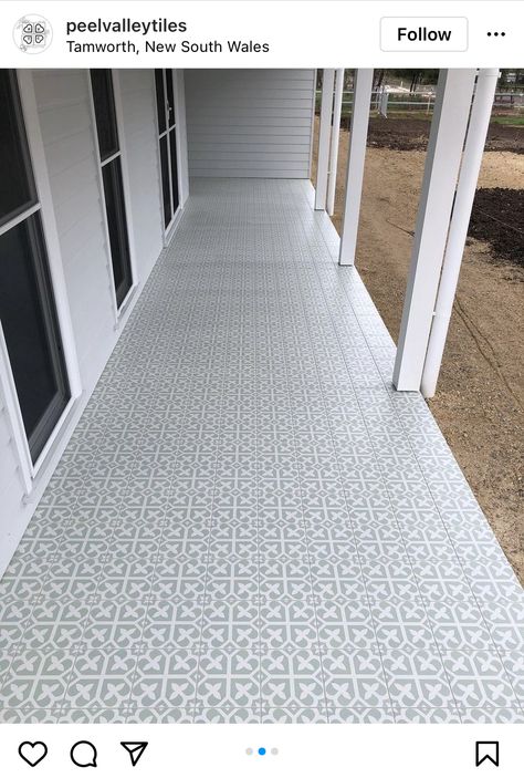 Patterned Tile Front Porch, Verandah Tiles, Hamptons Tiles, Hamptons Exterior, Porch Tiles, Hamptons House Interior, Weatherboard Exterior, Weatherboard House, Front Verandah