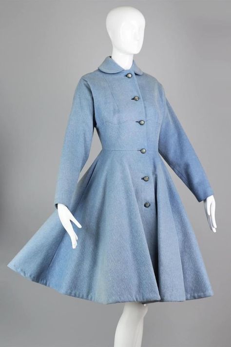 Lilli Ann, New Look Fashion, Vintage Fashion 1950s, Princess Coat, Fashion 1950s, 40s Fashion, 1940s Fashion, Moda Vintage, 60s Fashion