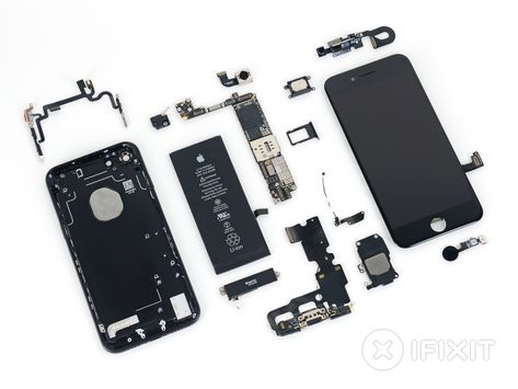 Teardown of the iPhone 7 performed on Friday September 16 in Tokyo, Japan. Group Facetime, Macbook Repair, Ipad Repair, Iphone Repair, Cell Phone Repair, New Ios, Mobile Phone Repair, Samsung Device, Face Id