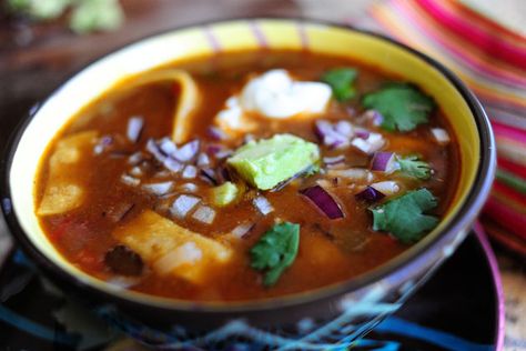 Chicken Tortilla Soup Chicken Tortilla Soup Pioneer Woman, Pioneer Woman Chicken, Soup Keto, Soup Creamy, Soup Chicken, Pioneer Woman Recipes, Chicken Tortilla Soup, Chicken Tortilla, Monterey Jack