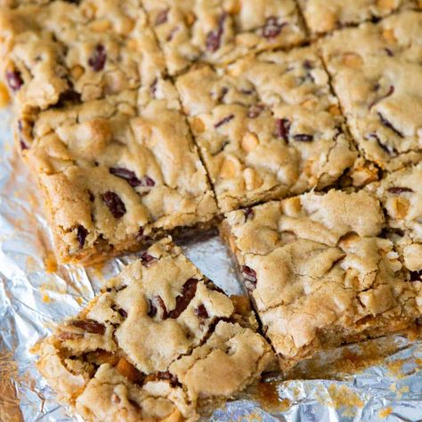 These sweet and salty butterscotch brownies are SO easy that the batter will be ready to go before the oven has even pre-heated! Butterscotch Brownies, Baking With Kids, Brownie Recipes, Sweet And Salty, Ready To Go, Be Ready, The Oven, Great Recipes, Baking Recipes