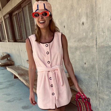 2,461 mentions J’aime, 58 commentaires - LA VESTE (@lavestelaveste) sur Instagram : "Towel mini dress coming for this summer! 🌺🌺🌺🌺🌺 #lavestelaveste" Europe Summer Outfits, Towel Dress, Pink Rompers, Summer Fabrics, Summer Trends, Matching Shirts, Who What Wear, High Waisted Shorts, World Of Fashion