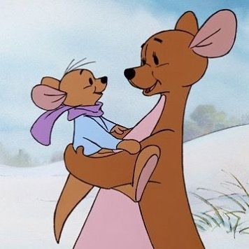 Winnie The Pooh Kanga, Roo Winnie The Pooh, Kanga And Roo, Winnie The Pooh Drawing, Cartoon Mom, Disney Best Friends, Tigger Winnie The Pooh, Winnie The Pooh Pictures, Art Sketches Doodles