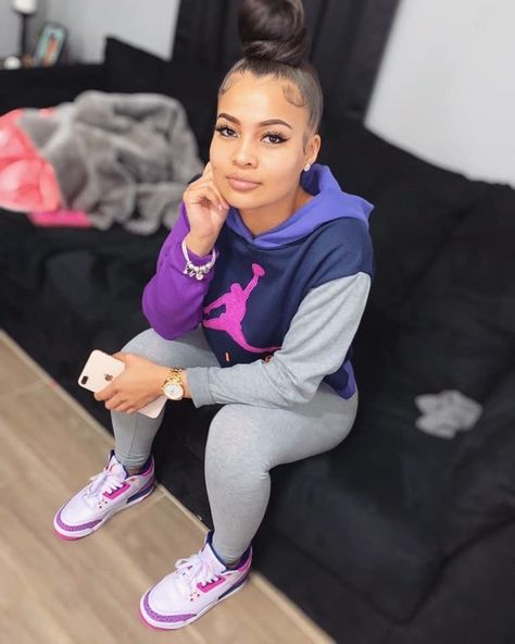 Lounge Wear Black Women, Cold Weather Outfits Baddie, Coaching Outfits, Baddie Aesthetics, Legging Outfit, Sarcastic Clothing, Sweatpants Outfits, Swag Fashion, Freestyle Rap