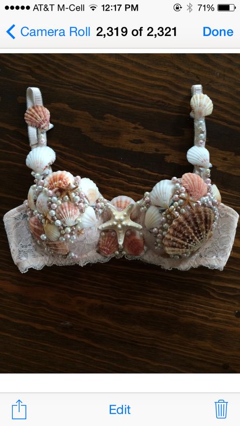 Seashell Top Mermaid, Mermaid Carnival Costume, Seashell Bra Diy, Mermaid Shell Bra Diy, Diy Mermaid Shell Top, Diy Mermaid Top For Women, Siren Halloween Costume Diy, Pink Mermaid Costume, Diy Mermaid Bra Top