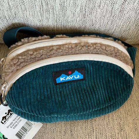 Kavu Snuggy Spectator Fanny Pack Belt Bag Nwt Beautiful Green & Taupe Color, Sherpa And Corduroy Material, Multiple Pockets, New With Tags! Ship Same/Next Day Kavu Bag, Corduroy Material, Taupe Color, Fanny Pack, Random Things, Belt Bag, Mini Bag, Bag Lady, Cream