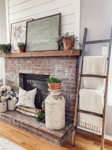 Beside The Fireplace Decor, Blanket Ladder Next To Fireplace, Couches Farmhouse Style, Blanket Ladder By Fireplace, Mantle Decor With Tv Farmhouse, Long Mantel Decor, Fireplace Decor Farmhouse Style, Mantle Design Ideas, Farmhouse Hearth Decor