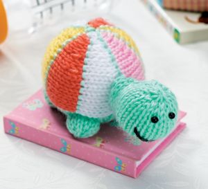 Knitted Turtle Pattern Turtle Knitting Pattern, Crochet Painting, Knitted Turtle, Animal Knitting, Sewing Case, Knitted Toys Free Patterns, Knit Toys, Crochet Needlework, Animal Knitting Patterns