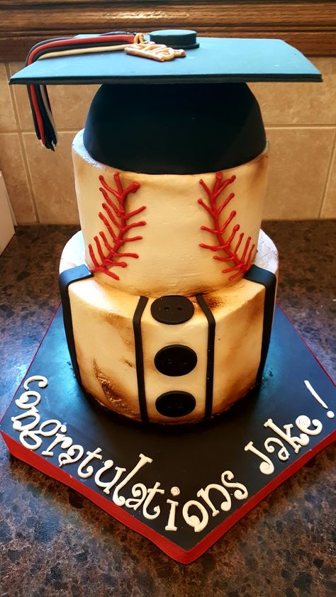 Baseball Graduation Cake, Baseball Graduation Party Ideas, Boys Graduation Party, Graduation Reception, Blaze And The Monster Machines Party, Senior Party, Hunting Cake, Graduation Table, 17 Birthday Cake