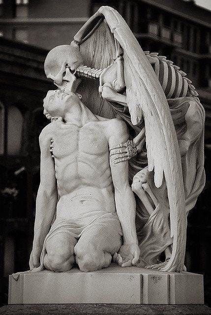 متحف فني, Greek Statues, Rennaissance Art, Cemetery Art, Greek Sculpture, Marble Statues, The Kiss, Greek Art, Marble Sculpture