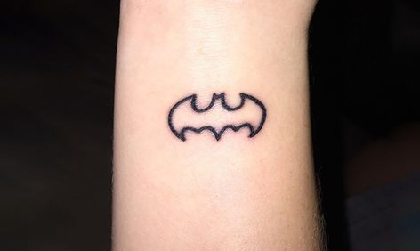 #BatmanLogo #tattoodesigns Batman Tattoo Ideas, Batman Logo Tattoo, Trending Tattoo, Batman Inspired, Logo Outline, Batman Tattoo, Outline Tattoo, Inspired Tattoos, Well Read