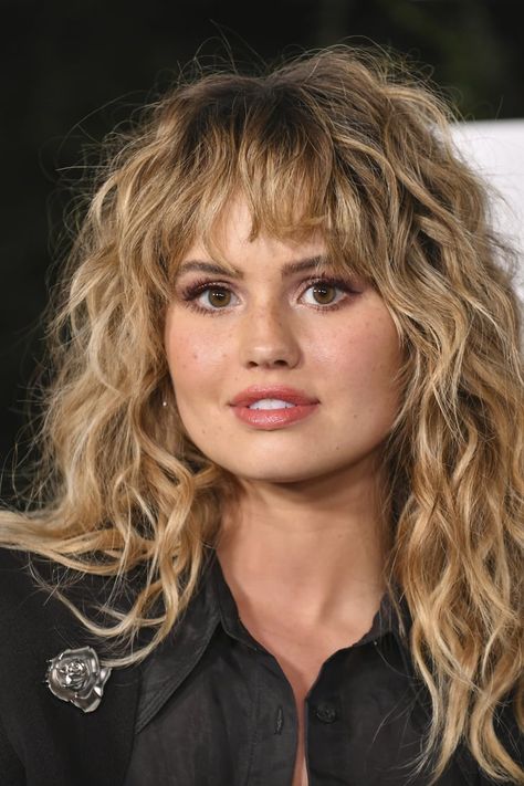 Shag With Bangs Curly, Debbie Ryan Hair, Debby Ryan Hair Mullet, Debby Ryan Haircut, Debby Ryan Mullet, Debbie Ryan Hair Mullet, Blonde Curly Shag With Bangs, Debby Ryan Shaggy Hair, Hippie Haircuts