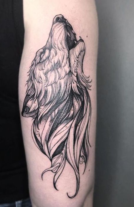 Tato Mata, Celtic Wolf Tattoo, Howling Wolf Tattoo, Lone Wolf Tattoo, Fenrir Tattoo, Tato Suku, Small Wolf Tattoo, Wolf Tattoos Men, Wolf Tattoo Sleeve