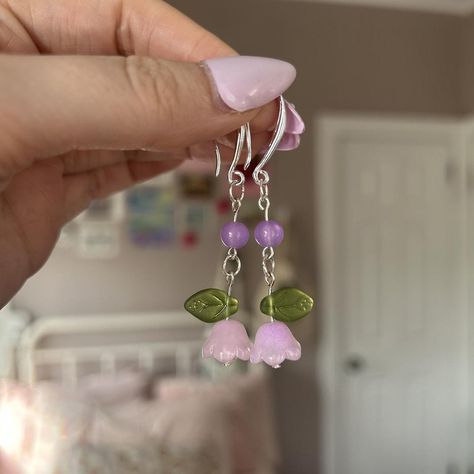 ☆ purple lily of the valley earrings ☆ sterling... - Depop Lily Of The Valley Beads, Lily Of The Valley Earrings, Purple Lily Of The Valley, Purple Lily, Bead Soup, Friendship Bracelets Designs, Diy Jewelry Unique, Indie Jewelry, Beadable Products