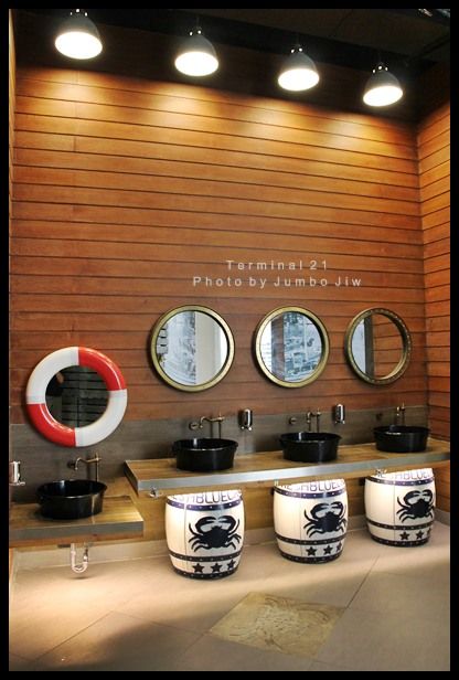 Boat Theme Restaurant, Nautical Themed Bar, Sea Food Restaurant Design Interiors, Nautical Bar Ideas, Nautical Restaurant Design, Nautical Restaurant, Nautical Bar, Lavatory Design, Seafood Shop