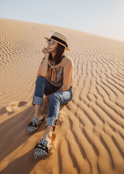 Sandy Style Staples - http://tsangtastic.com | Instagram @tsangtastic  Sand dunes photography, sand dunes outfit, neutral style staples, neutral knits, girlfriend jeans Photography Poses In Desert, Jaisalmer Photography Poses, Desert Woman, Desert Style, Desert Photoshoot Outfit, Sand Dunes Outfit, Desert Photoshoot Ideas, Sand Dunes Photoshoot, Dubai Outfits