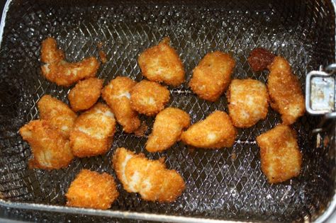 FRIED WALLEYE NUGGETS - There is nothing better than fresh walleye. This recipe is nothing new, but it’s simple, easy and delicious. We like cubing the filets into bite sized nuggets and deep frying them. They work great as a side dish for a ribeye steak. They are even great cold or on a sandwich, if they make it to the next day. Enjoy! Fried Walleye, Perch Recipes, Walleye Recipes, Fish Nuggets, Walleye Fish Recipes, Seafood Party, Fisher Woman, Honey Garlic Salmon, Nuggets Recipe