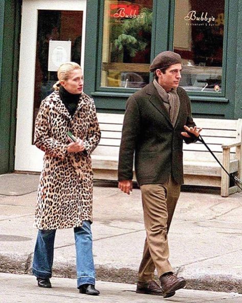 Five Jeans, Carolyn Bessette, Jfk Jr, Leopard Coat, Quoi Porter, Amal Clooney, Mode Chic, Womens Turtleneck, Mode Ootd