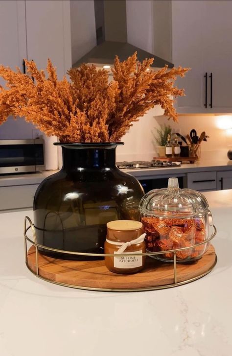 Fall Apartment Decor, Herbst Bucket List, Fall Room Decor, Easy Fall Decor, Countertop Decor, Fall Kitchen Decor, Cozy Fall Decor, Kitchen Island Decor, Fall Decor Inspiration