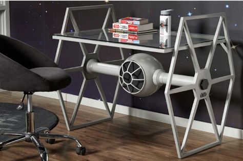 Tie Fighter Desk! Star Wars Zimmer, Star Wars Furniture, Decoracion Star Wars, Star Wars Bedroom, Star Wars Room, Star Wars Decor, Geek Decor, Grey Desk, Tie Fighter