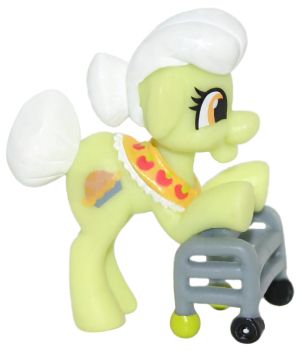 Granny Smith from My Little Pony: Friendship is Magic Apple Family Set My Little Pony Reference, Pony Reference, Wedding Planning Boards, My Little Pony Toys, Pony Birthday Party, 2010s Nostalgia, Mac Apple, My Lil Pony, Mlp Fan Art