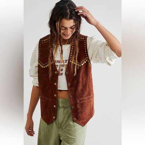 Understated For Free People Leather Vest Size Medium Condition: Nwt Measurements: Posted Fit:Boxy Functional Pockets Handmade Sold Out Online ***Note: Brown Color Leather Is Slightly Darker-Deeper In Person Than In The Photos. It Was Hard To Capture The True Color Due To Lighting***