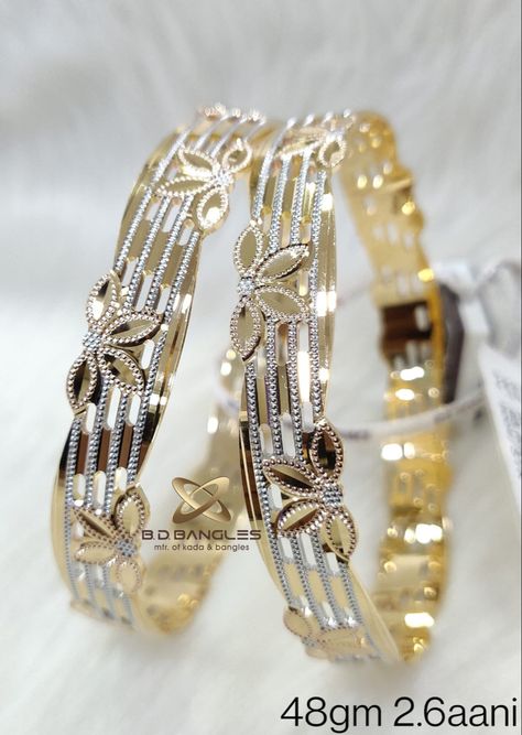 #jewelry #bangles #fancy #jewelrydesigner #jewelrytrends #gold #goldkada #weddingjewellery #antique #antiquejewellery #jadaujewellery #cnc #machinebangles Cnc Jewellery Design, Cnc Bangles Design, Cnc Bangles, Tanishq Jewellery, Baby Jewelry Gold, Silver Payal, Unique Gold Jewelry Designs, Song Lines, Jewelry Bangles