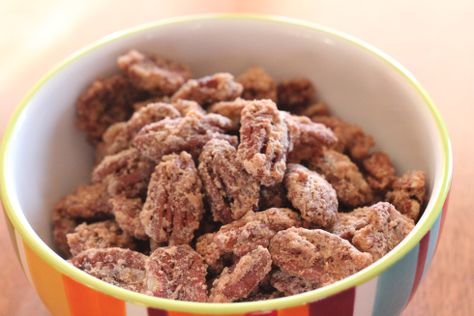 Swedish Nuts Spicy Candied Pecans Recipe, Sugar Coated Pecans, Cinnamon Sugar Pecans, Sugar Pecans, Candied Pecans Recipe, Swedish Food, Sugared Pecans, Cinnamon Pecans, Spiced Pecans