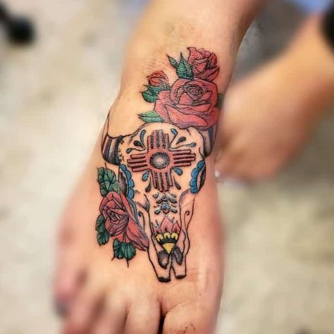 Nm Zia Symbol Tattoo, Zia Tattoo Women, New Mexico Inspired Tattoos, Texas Themed Tattoos Women, Zia Tattoo New Mexico, Southwestern Tattoos For Women, Mexican Themed Tattoos, New Mexico Tattoos, Mexico Tattoo For Women