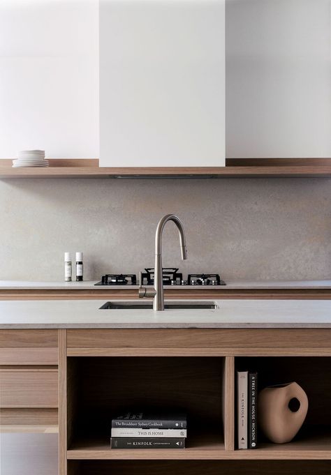 Modern Kitchen Splashbacks, Splashback Ideas, Contemporary Kitchen Ideas, Modernize Your Home, Minimal Kitchen Design, Timber Kitchen, Minimal Kitchen, Kitchen Splashbacks, Kitchen Backsplash Ideas