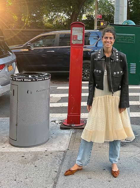 Layered Skirt Outfit, Lace Pants Outfit, Rochas Dress, Leandra Medine Style, Norma Kamali Dress, Dress Pants Outfits, Dress Over Pants, Lace Pants, Layering Outfits