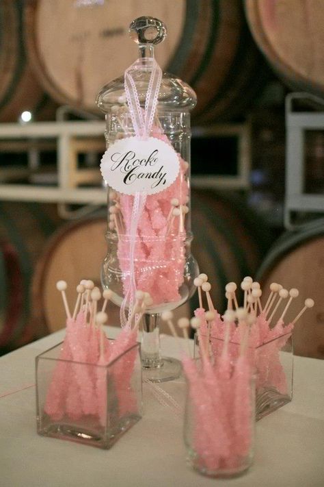 Candy bar Rock Candy Display Ideas, Rock Candy Display, Pink Candy Buffet, Sweet Carts, Food Candy, Candy Display, Food Baby, Pretty Drinks, Baby Shower Princess