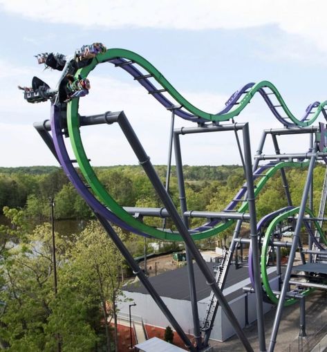 THE JOKER - Six Flags Great Adventure Joker Facts, Six Flags Mexico, Flags Aesthetic, Coaster Aesthetic, Six Flags México, Six Flags America, Six Flags Great Adventure, Heli Skiing, Hang Gliding