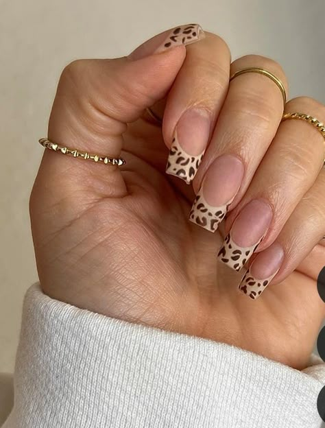 Rectangle Nails, Cheetah Nail Art, Apres Nails, Uñas Animal Print, Rodeo Nails, Girls Nail Designs, Nails 2023 Trends, Cheetah Nails, How To Cut Nails