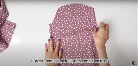 Check out this simple dress tutorial that gives detailed instructions and advice on how to construct the Cielo Dress pattern from Closet Core Patterns. Crop Top Diy Tutorial, Circle Skirt Tutorial, Button Down Outfit, Closet Core Patterns, Bandana Dress, Leather Wrap Belt, Diy Crop Top, Dress Tutorial, Dress Closet