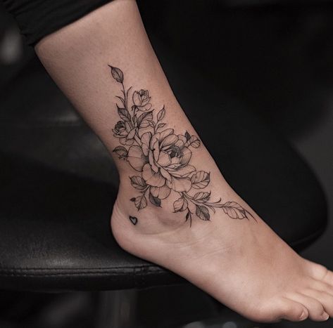 Floral Foot Tattoo, Ankle Foot Tattoo, Cute Foot Tattoos, Lower Leg Tattoos, 16 Tattoo, Ankle Tattoos For Women, Anklet Tattoos, Foot Tattoos For Women, Tattoos For Women Flowers