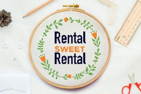 Home Sweet Home Cross Stitch, Home Cross Stitch, Motivational Text, Cross Stitch Home, Welcome Door Sign, Free Cross Stitch Pattern, Etsy Embroidery, Welcome Home Signs, Flowers Cross Stitch