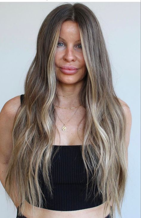 Root Smudge Balayage Brunette, Partial Balayage Brunettes Blondes, Level 7 Brunette Hair, Ash Blonde With Money Piece, Summer Bronde Haircolor, Summer Hair 2023, Balyage Long Hair, Color Correction Hair, Cabello Hair