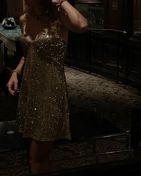 Dark Silver Sparkly Dress, Gold Glitter Outfit, Sparkly Dress Aesthetic, Sparkly Dress Party, Sparkly Aesthetic, Golden Bday, Silver Sparkly Dress, Glitter Outfit, Winter Dance