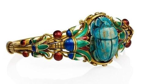 Magickal Jewelry, Starověký Egypt, Egyptian Revival Jewelry, Egypt Jewelry, Ancient Egyptian Jewelry, Scarab Bracelet, Bijoux Art Nouveau, Long Pearl Necklaces, Lotus Leaves