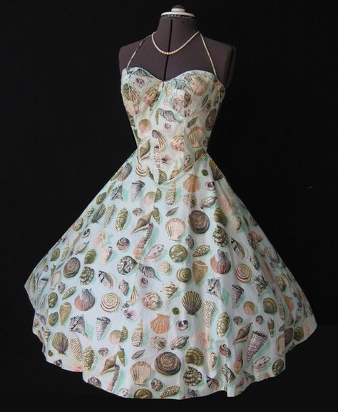 Miss Frizzle fashion, love this shell dress! Sea Shell Dress, Seashell Dress, Shell Dress, Outfit Photos, Expensive Clothes, Printed Summer Dresses, Halter Strap, Skirt With Pockets, Mermaid Fashion