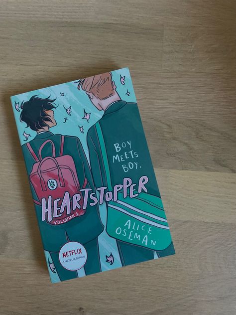 book, graphic novel, alice oseman, heartstopper, volume 1, romance, lgbt, young adult, contemporary, queer, comics Alice Oseman, Cozy Reading Corners, Manga Books, Red Queen, Reading Corner, Cozy Reading, Books For Teens, Netflix Series, Volume 1