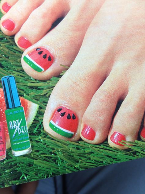 Summer ideas Watermelon Toes, Toe Art Designs, Watermelon Nail Designs, Toenail Art Designs, Watermelon Nails, Juicy Watermelon, Short Gel Nails, Pedicure Designs, Simple Nail Art Designs