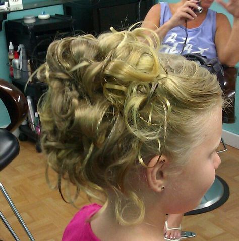 Kids Updo Kids Updo, Hair Dos For Kids, Communion Hair, Rapunzel Wedding, Communion Hairstyles, Belle Hairstyle, Easy Hairstyles For Kids, Occasion Hair, Flower Girl Hairstyles