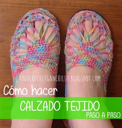 Como hacer calzado de mujer crochet paso a paso Crochet Slipper Boots, Crocheted Slippers, Cat Slippers, Crochet Shoes Pattern, Step By Step Crochet, Crochet Sandals, Crochet Socks, Crochet Booties, Summer Slippers