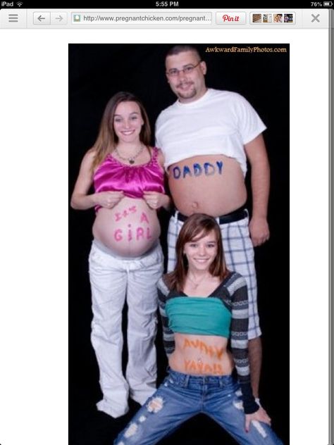 Really? Awkward Pregnancy Photos, Awkward Family Pictures, Awkward Pictures, Funny Family Photos, Pictures Of Myself, Awkward Photos, Awkward Family Photos, Pinterest Humor, Pregnancy Humor