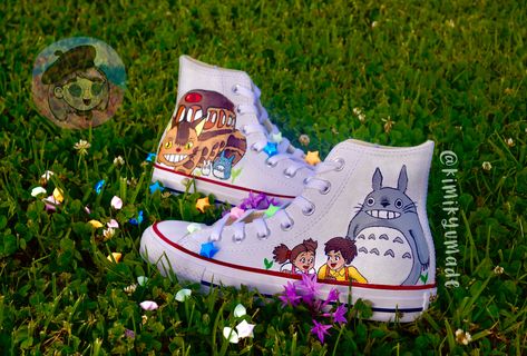 My neighbor Totoro movie characters hand painted on leather high top converse Converse Design, Embroidered Converse, Cute Converse, Neighbor Totoro, Custom Converse, Shoes Converse, Custom Fans, My Neighbor Totoro, Anime Cartoon